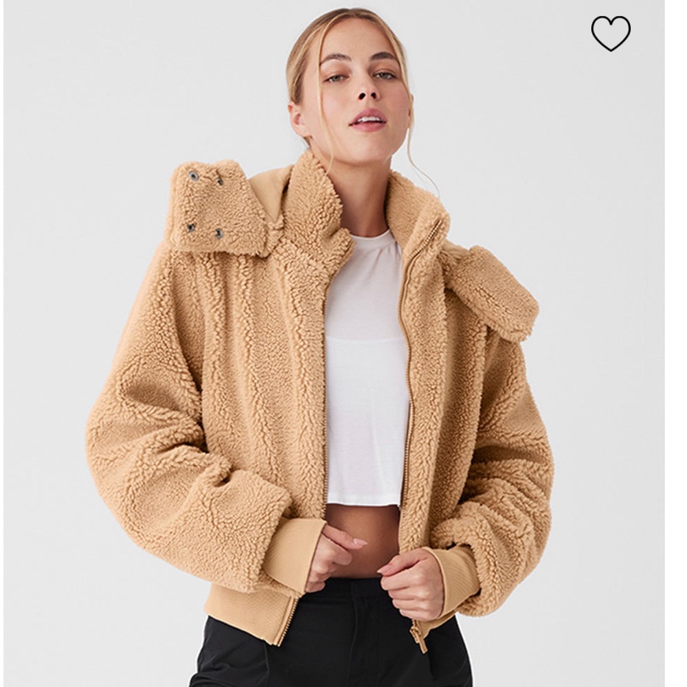 Alo Yoga Foxy Sherpa Jacket in Camel